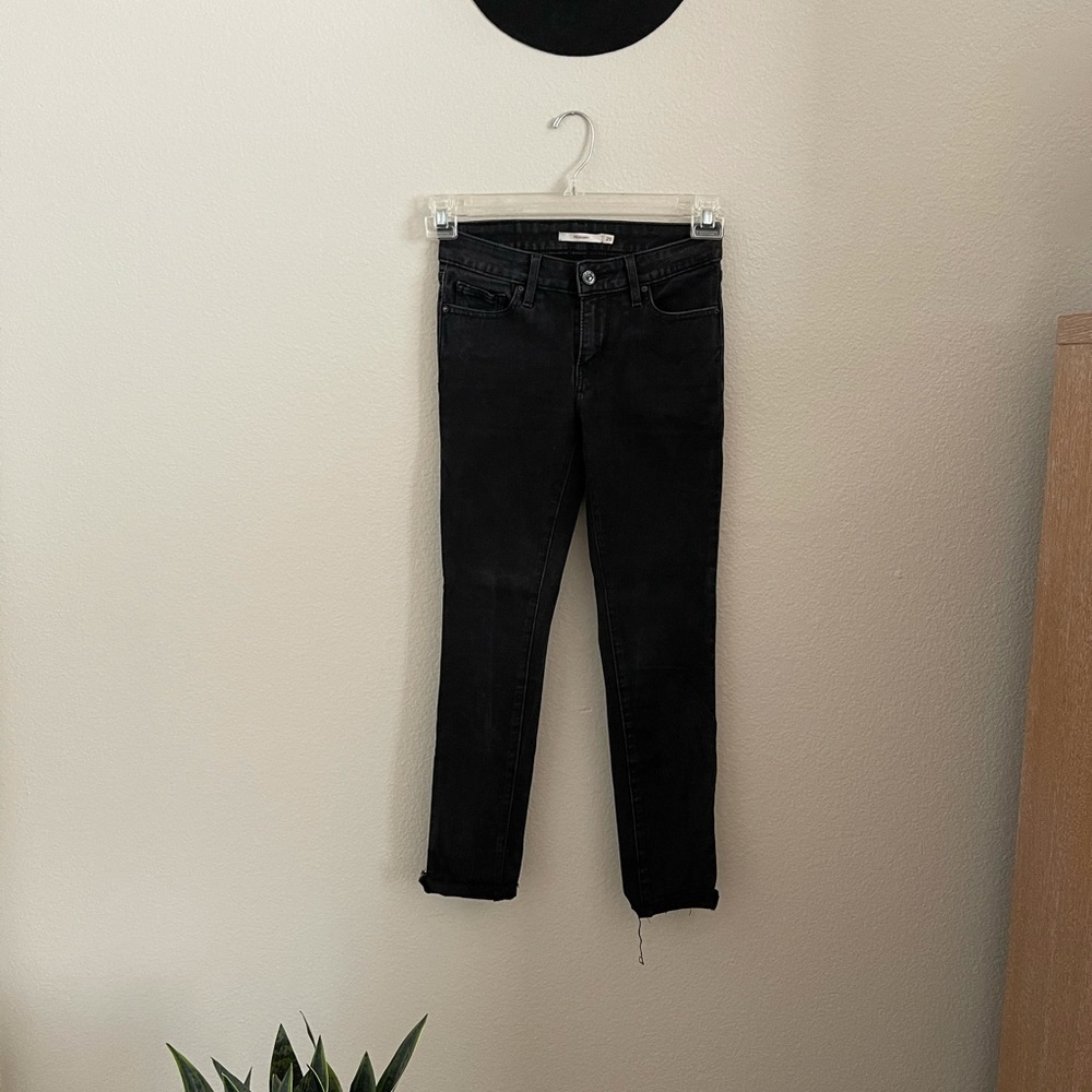 Levi’s Skinny Black Jean | 25